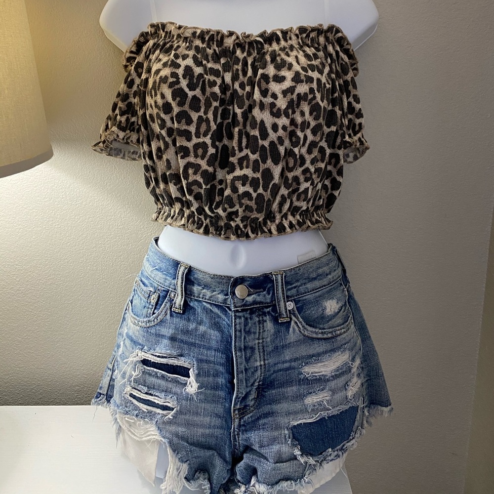 Leopard Off Shoulder Crop